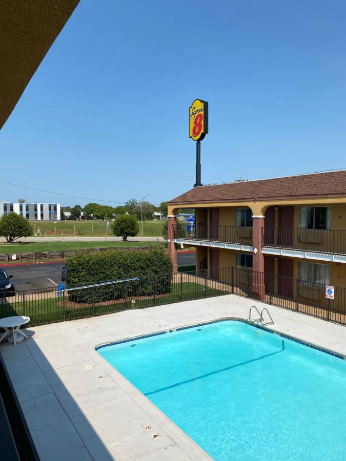 Super 8 By Wyndham Midwest City Ok Экстерьер фото