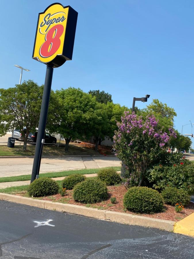 Super 8 By Wyndham Midwest City Ok Экстерьер фото