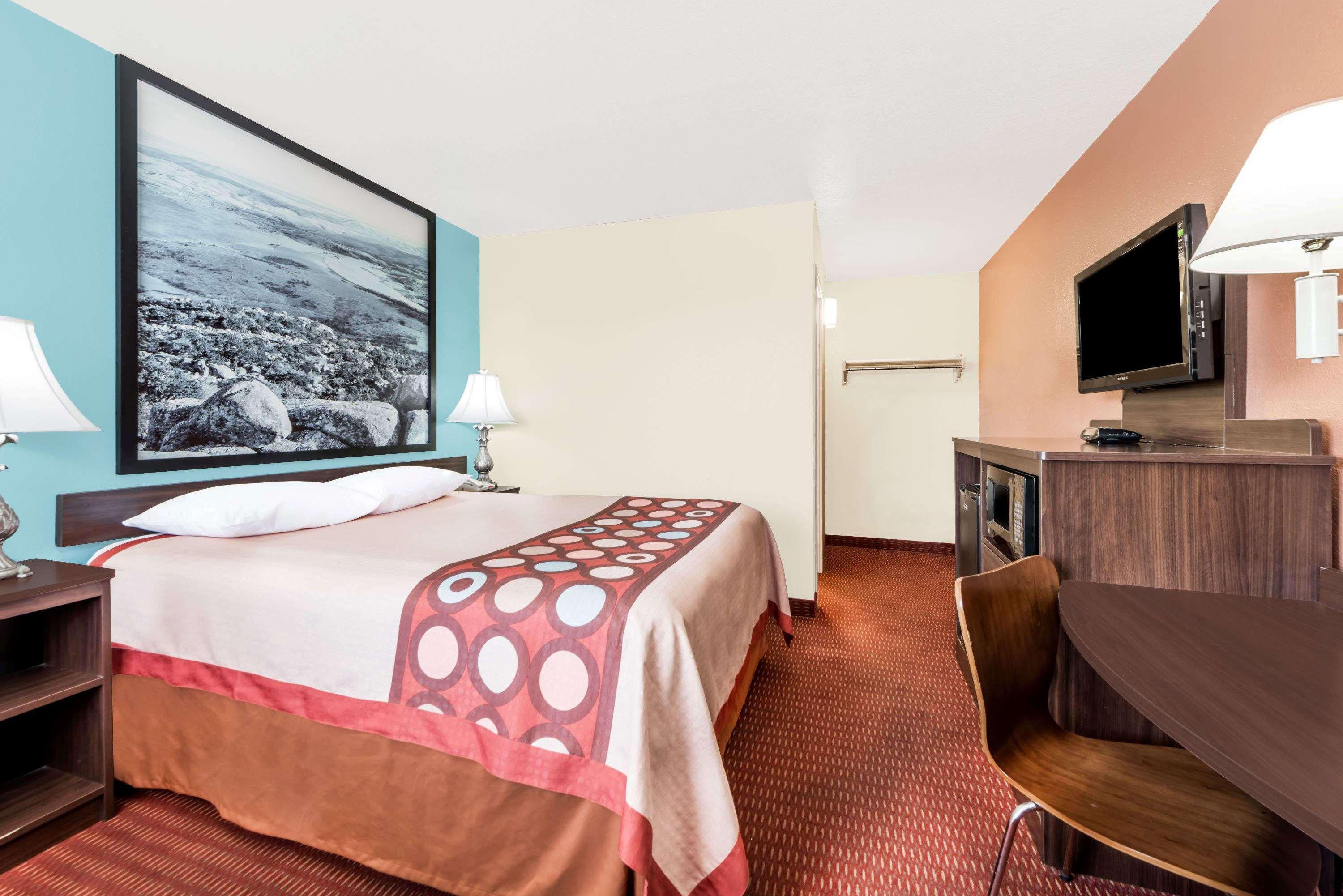 Super 8 By Wyndham Midwest City Ok Экстерьер фото